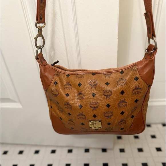 MCM vintage cognac hobo crossbody - Picture 2 of 14